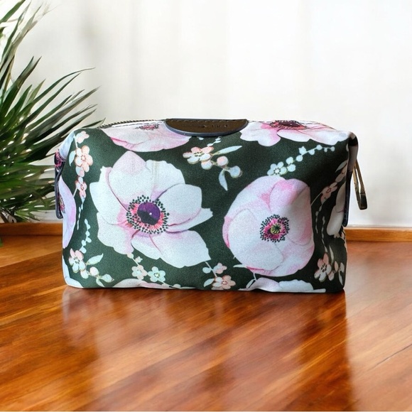Temperley London x British Airways First Class Toiletry Makeup Bag Floral Print - Picture 3 of 16